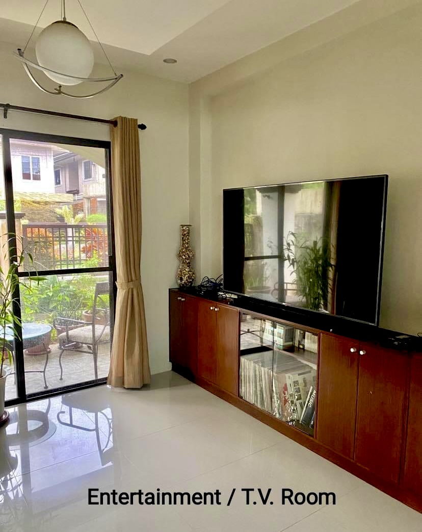 Properties Online Philippines House & Lot For Sale in Royale Tagaytay